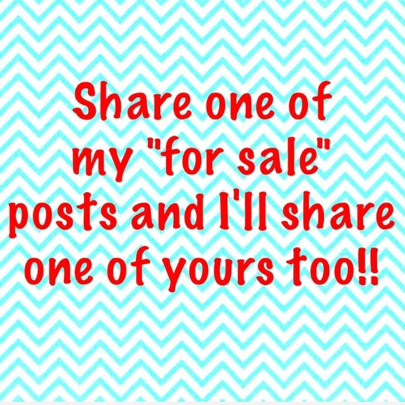 Clothes/shoes - Picture 1 of 1